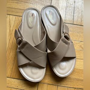 Women’s Strap Sandals